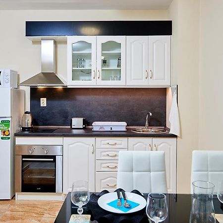 Art Apartments In Pomorie Exterior photo